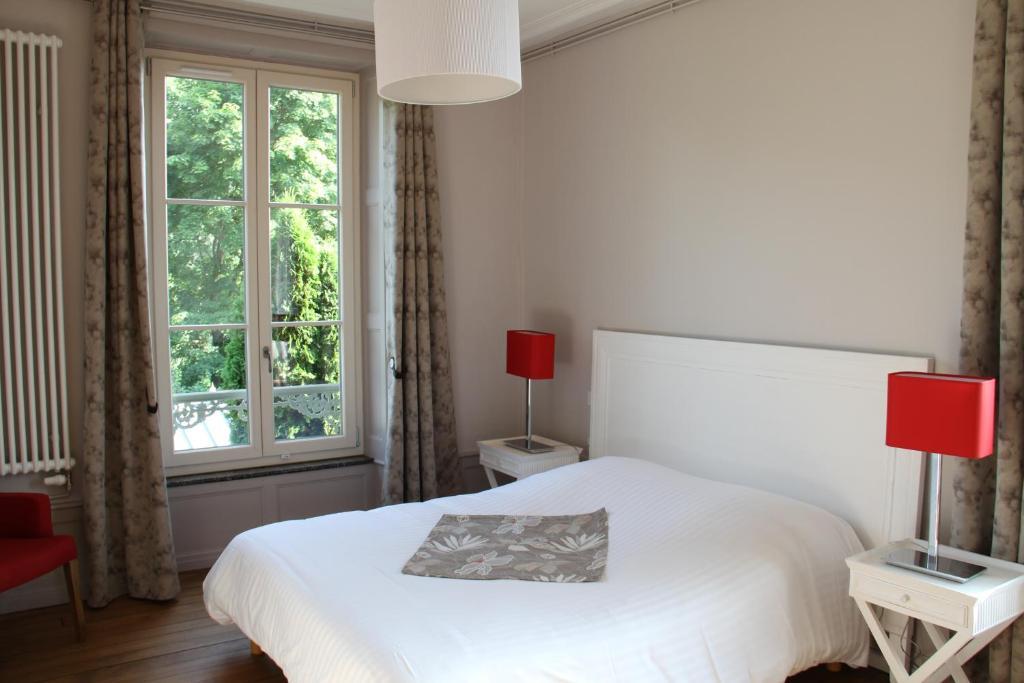 Chambres D'Hotes Le Domaine De Stanislas Luneville Room photo